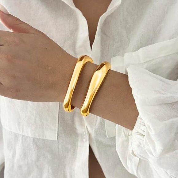Gorgeous Chunky Gold Bangles for Women, 14k Gold Plated Twisted Hinged Stackable - Picture 2 of 5